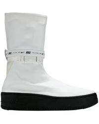 black nike boots womens