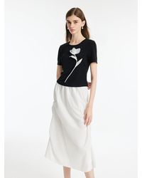 GOELIA - 3D Rose T-Shirt And Ruched Skirt Two-Piece Set - Lyst