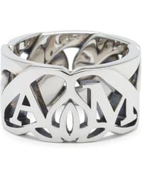 Alexander McQueen - Anello a catena con logo seal in argento anticato - Lyst