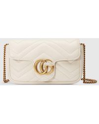Gucci GG Marmont Super-Mini-Tasche aus Matelassé - Weiß