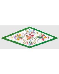 Gucci - Pañuelo Con Forma De Rombo De Sarga Estampado - Lyst