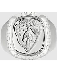 Gucci - Crest Signet Ring - Lyst