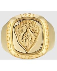 Gucci - Crest Signet Ring - Lyst