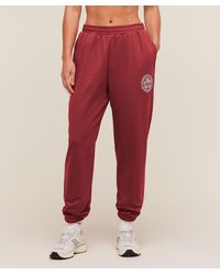 GYMSHARK - Strength And Fitness Crest Graphic Joggers - Lyst