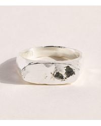 The Ouze - Sterling And Sapphire Oval Signet Ring - Lyst