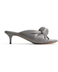 Bottega Veneta - Leather Knot Cherry Mules 50 - Lyst