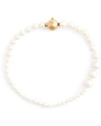 Sophie Bille Brahe - Small Yellow Gold And Pearl Peggy Bracelet - Lyst