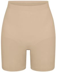 Skims - Seamless Sculpt Mid-Thigh Shorts - Lyst