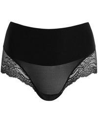Spanx - Undie-Tectable Lace-Trimmed Seamless Briefs - Lyst