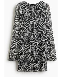H&M - Jurk Met Strikbandjes En Print - Lyst