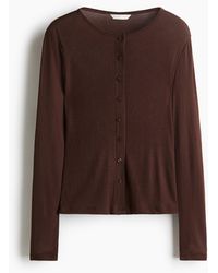 H&M - Fijngebreide Top Met Knoopsluiting - Lyst