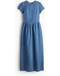 H&M - Maxikleid aus Denim - Lyst