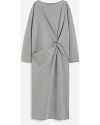 H&M - Kleid mit Twistdetail in Oversize Fit - Lyst