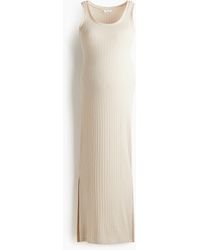 H&M - MAMA Geripptes Strickkleid - Lyst