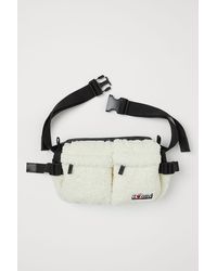 H&M Tasche aus Teddyfleece - Weiß