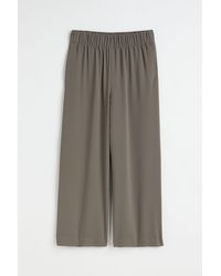 Damen Bekleidung Hosen und Chinos Capri Hosen und cropped Hosen H&M Culottes in Grün 