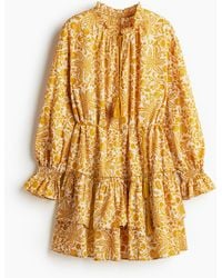 H&M - Kleid mit Volants und Bindegürtel - Lyst