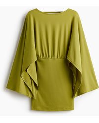 H&M - Kleid aus Feinstrick mit Cape-Ärmeln - Lyst