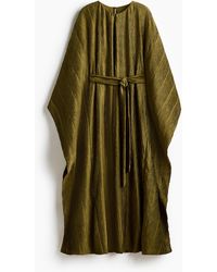 H&M - Gecrinkeltes Kaftankleid mit Bindegürtel - Lyst