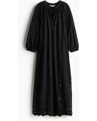 H&M - Kleid mit Broderie Anglaise und Bindegürtel - Lyst
