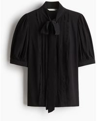 H&M - Crêpe-Bluse mit Bindekragen - Lyst