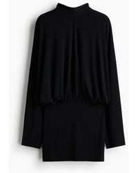 H&M - Kleid mit Fledermausärmeln und Bindedetail - Lyst