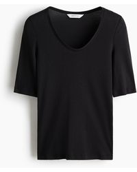 H&M - Shirt aus Pima-Baumwolle mit U-Ausschnitt - Lyst