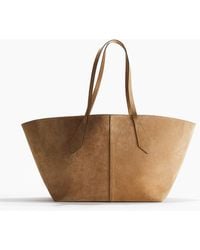 H&M - Shopper aus Veloursleder - Lyst