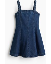 H&M - Ausgestelltes Jeanskleid - Lyst