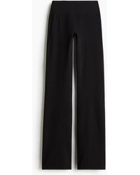H&M - Ausgestellte Sportleggings mit SoftMove - Lyst