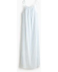H&M - Gecrinkeltes Kleid mit Bindeträgern - Lyst