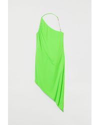 H&M Synthetik Asymmetrisches Neckholderkleid in Grün Damen Bekleidung Hosen und Chinos Cargohosen 
