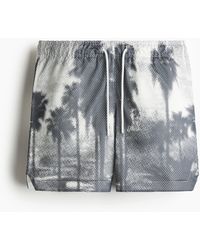 H&M - Bedruckte Mesh-Shorts in Regular Fit - Lyst