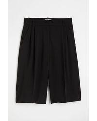 H&M Bermuda Shorts - Black