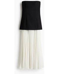 H&M - Bandeau-Kleid mit Plisseerock - Lyst