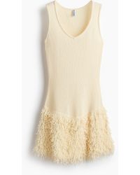 H&M - Strickkleid mit Fransen - Lyst