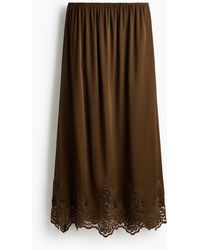 H&M - Satinrock mit Spitze - Lyst