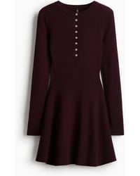 H&M - Ausgestelltes Kleid aus Rippstrick - Lyst