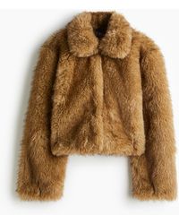 H&M - Kort Fluffy Jasje - Lyst