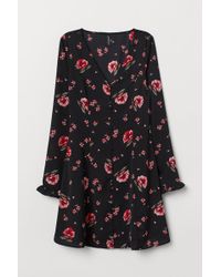 H&M Kleid mit V-Ausschnitt - Schwarz