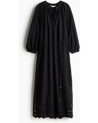 H&M - Kleid mit Broderie Anglaise und Bindegürtel - Lyst