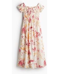 H&M - Gesmoktes Off-Shoulder-Kleid - Lyst
