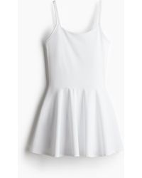 H&M - Tenniskleid mit SoftMoveTM - Lyst