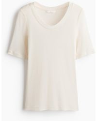 H&M - T-Shirt aus Pima-Baumwolle mit U-Ausschnitt - Lyst