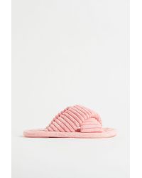 black summer flat sandals
