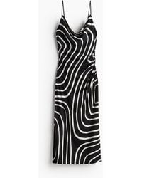 H&M - Drapiertes Kleid mit Wasserfall-Ausschnitt - Lyst
