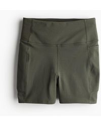 H&M - DryMove Sport-Hotpants mit Taschendetails - Lyst