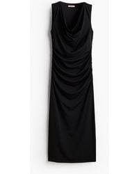 H&M - Kleid mit Wasserfall-Ausschnitt - Lyst