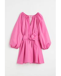 H&M Kleid mit Bindegürtel - Pink