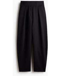 H&M - Geplooide Broek Met Barrel-pijpen - Lyst
